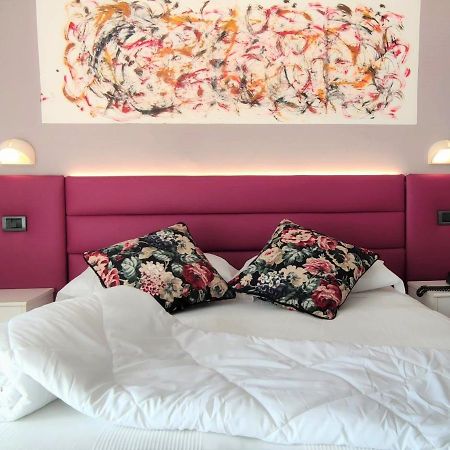Hotel Villa Platani Ричоне Екстериор снимка
