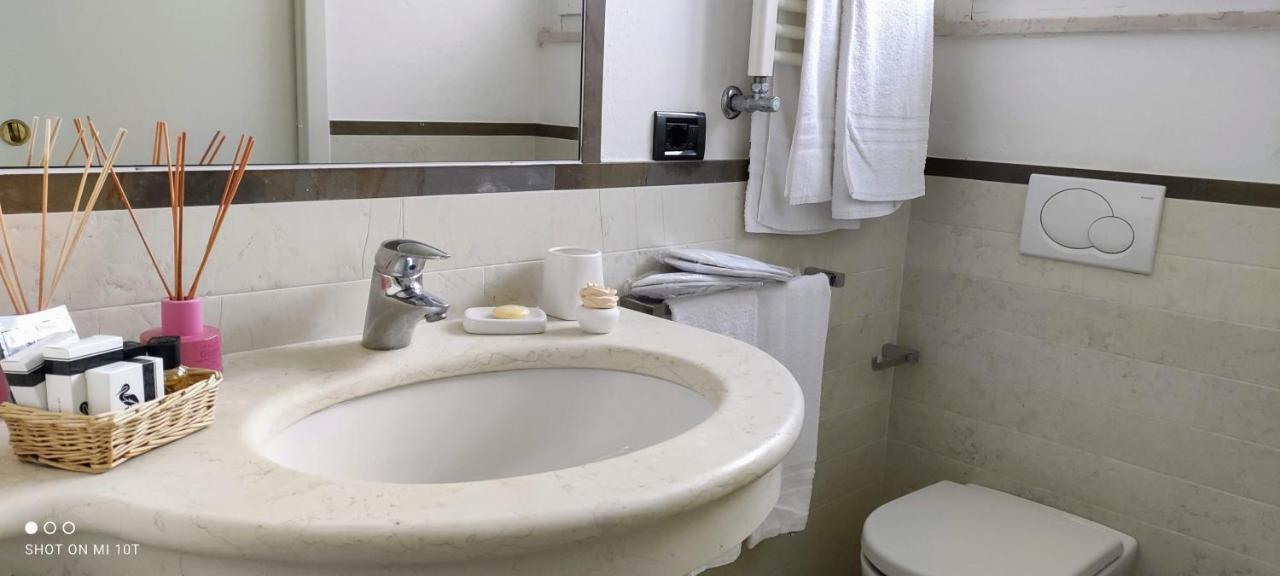 Hotel Villa Platani Ричоне Екстериор снимка