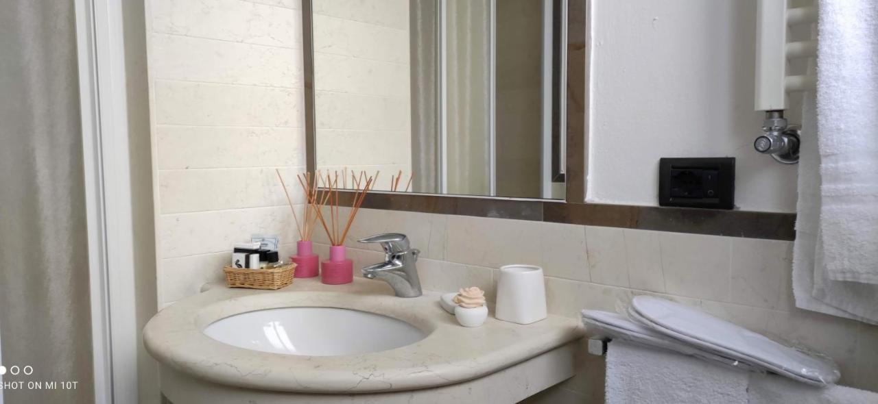 Hotel Villa Platani Ричоне Екстериор снимка