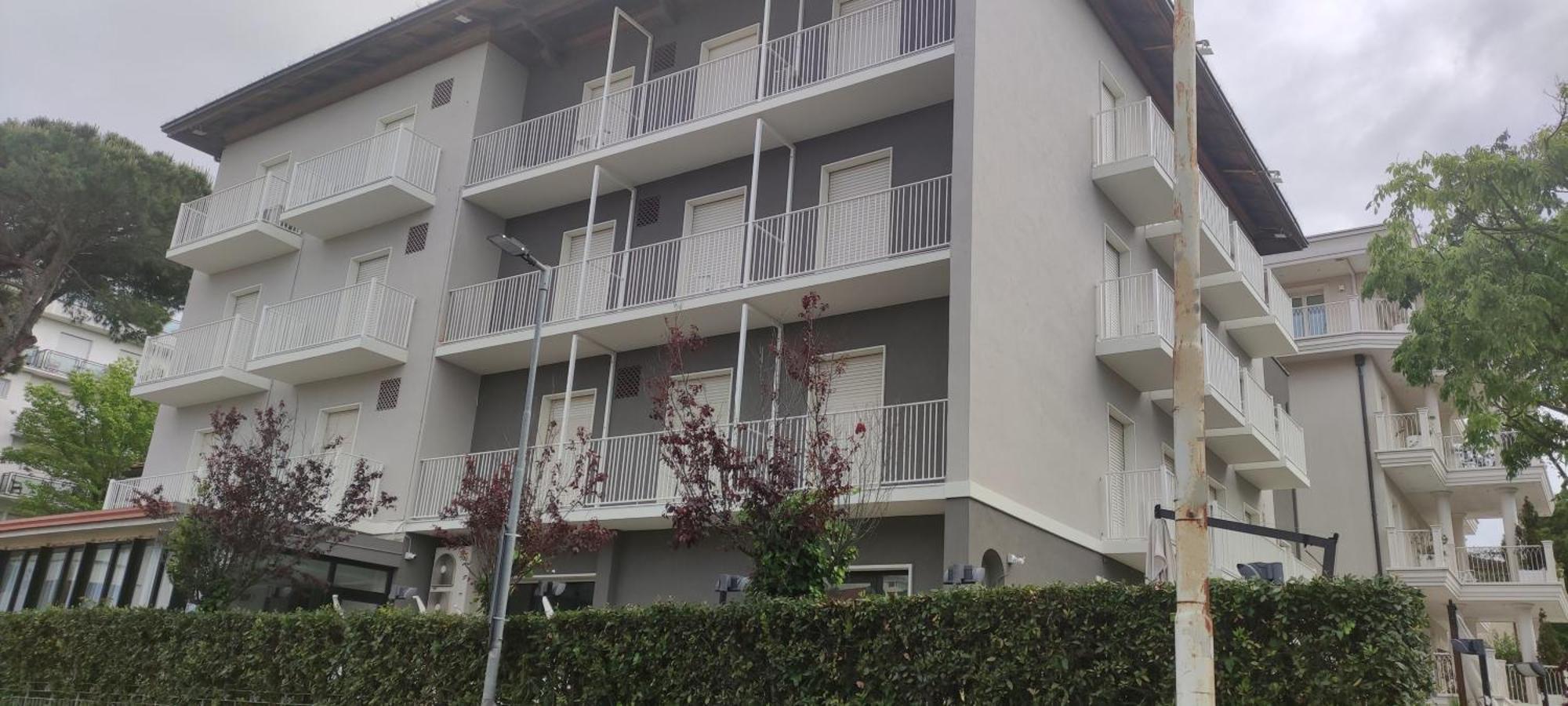 Hotel Villa Platani Ричоне Екстериор снимка