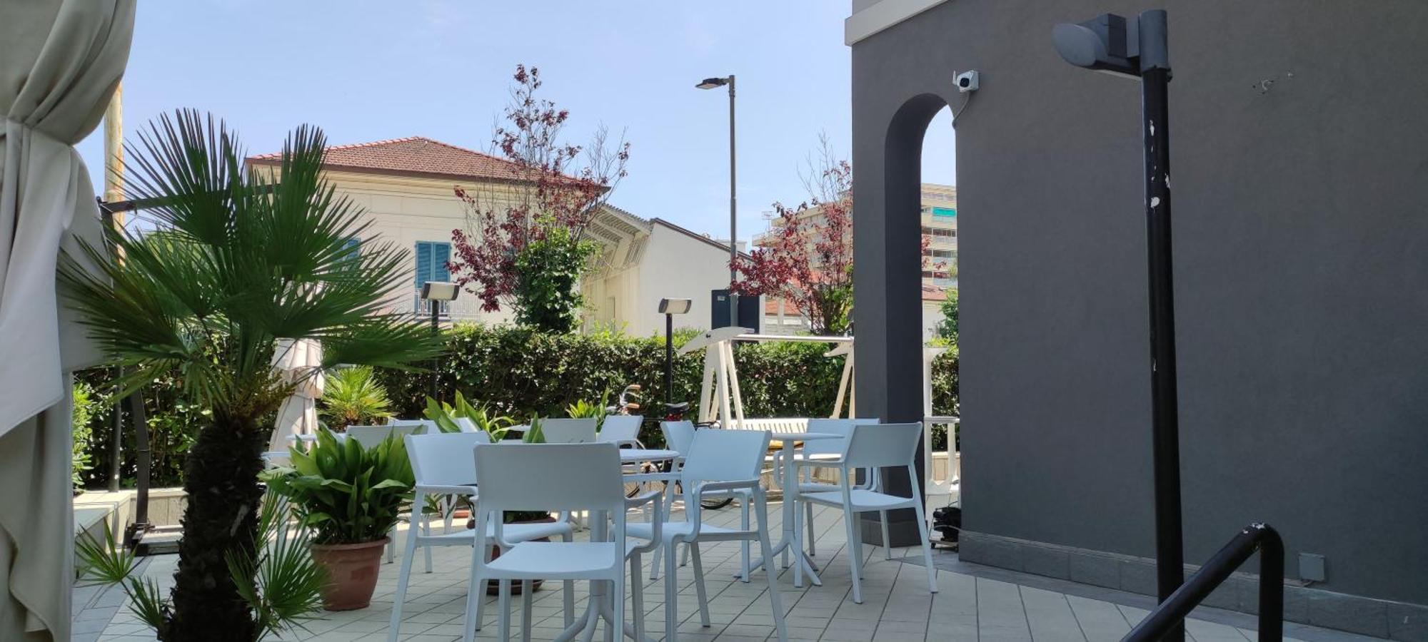 Hotel Villa Platani Ричоне Екстериор снимка